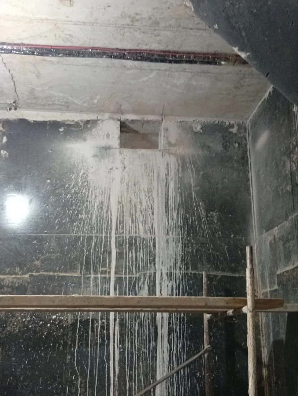 Wall section after wet cutting